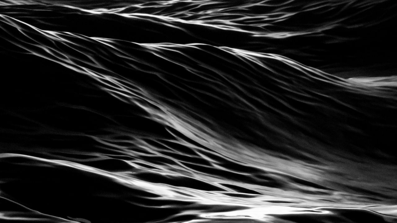 Wallpaper water, waves, bw, glare, black