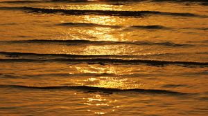 Preview wallpaper water, waves, glare, sunset, dark