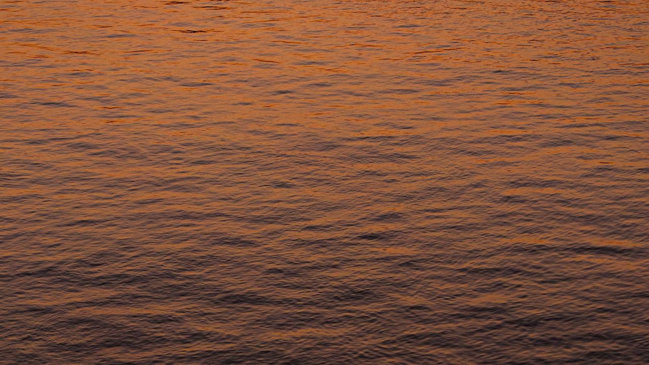 Wallpaper water, waves, surface, reflection, dusk
