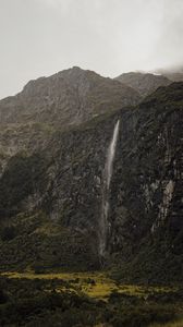 Preview wallpaper waterfall, cliff, fog, new zealand