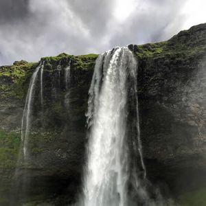 Preview wallpaper waterfall, cliff, grass, nature