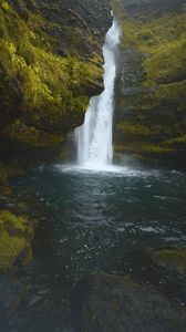 Preview wallpaper waterfall, cliff, moss, water, stones