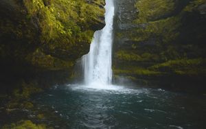 Preview wallpaper waterfall, cliff, moss, water, stones