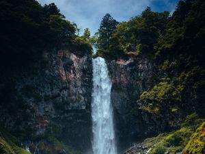 Preview wallpaper waterfall, cliff, rocks, trees, moss, landscape