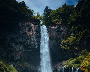 Preview wallpaper waterfall, cliff, rocks, trees, moss, landscape