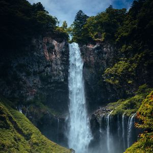 Preview wallpaper waterfall, cliff, rocks, trees, moss, landscape