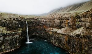 Preview wallpaper waterfall, cliff, stream, water, landscape