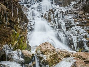 Preview wallpaper waterfall, freezing, ice, icicles, rocks