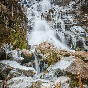 Preview wallpaper waterfall, freezing, ice, icicles, rocks