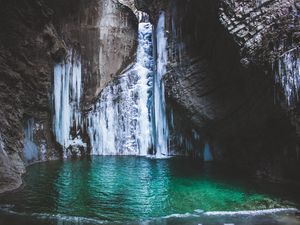 Preview wallpaper waterfall, lake, mountain