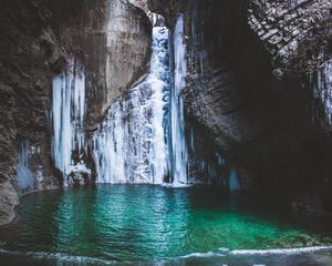 Preview wallpaper waterfall, lake, mountain