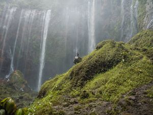 Preview wallpaper waterfall, loneliness, pacification