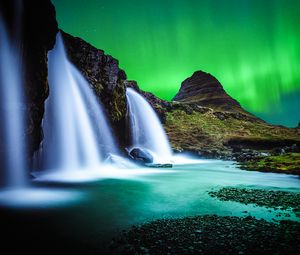 Preview wallpaper waterfall, mountain, water, pebbles, северное сияние, ночь