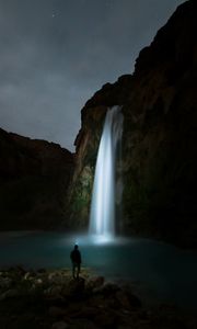 Preview wallpaper waterfall, night, man, river