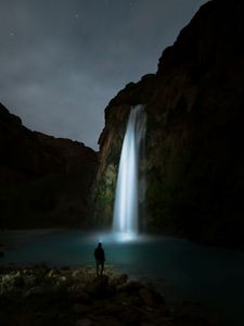 Preview wallpaper waterfall, night, man, river