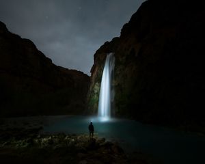 Preview wallpaper waterfall, night, man, river