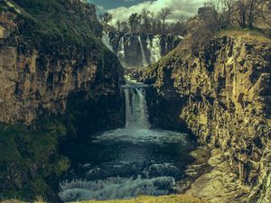 Preview wallpaper waterfall, precipice, stones, shadow