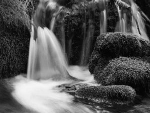 Preview wallpaper waterfall, river, black and white, nature