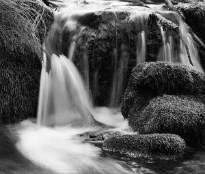 Preview wallpaper waterfall, river, black and white, nature