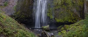 Preview wallpaper waterfall, rock, water, spray, moss