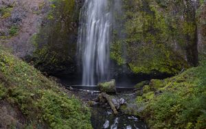 Preview wallpaper waterfall, rock, water, spray, moss