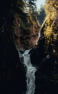 Preview wallpaper waterfall, rocks, bridge, trees, tourists