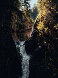 Preview wallpaper waterfall, rocks, bridge, trees, tourists