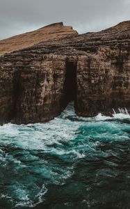 Preview wallpaper waterfall, rocks, current, foam, vatnavegur, faroe islands