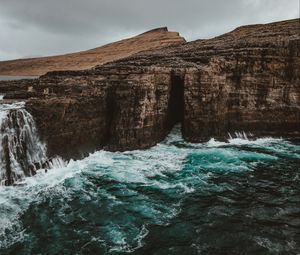 Preview wallpaper waterfall, rocks, current, foam, vatnavegur, faroe islands