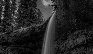 Preview wallpaper waterfall, rocks, splashes, dark