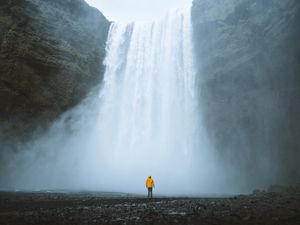 Preview wallpaper waterfall, silhouette, man, water, clif