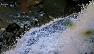 Preview wallpaper waterfall, splashes, drops