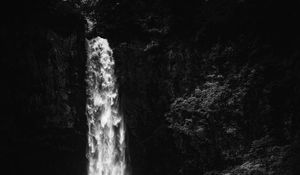 Preview wallpaper waterfall, splashes, rock, black and white