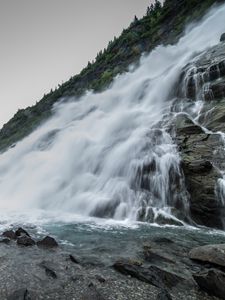 Preview wallpaper waterfall, splashes, stones, mountains, clouds