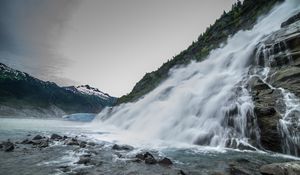 Preview wallpaper waterfall, splashes, stones, mountains, clouds