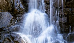 Preview wallpaper waterfall, splashes, stones, wet