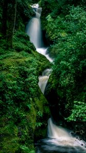Preview wallpaper waterfall, splashes, stones, grass, moss