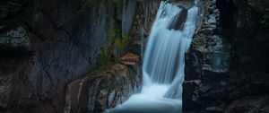 Preview wallpaper waterfall, spray, rocks, course