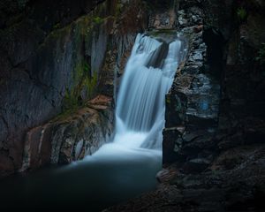 Preview wallpaper waterfall, spray, rocks, course