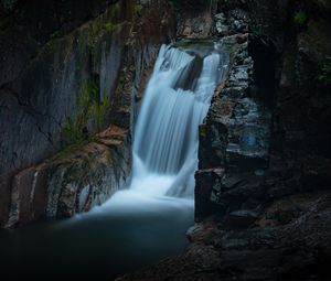 Preview wallpaper waterfall, spray, rocks, course