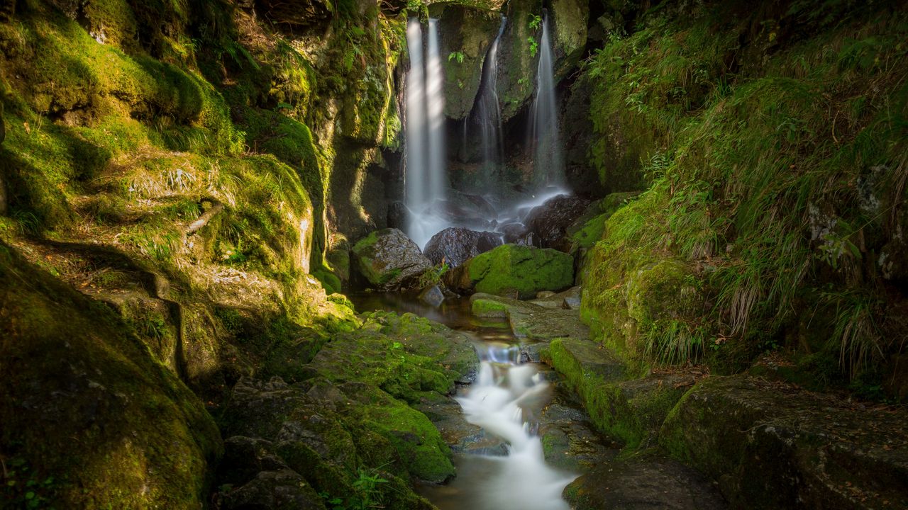 Wallpaper Waterfall Stones Moss Water Stream Hd Picture Image