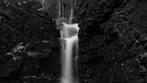 Preview wallpaper waterfall, stones, splashes, dark, black and white