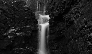 Preview wallpaper waterfall, stones, splashes, dark, black and white