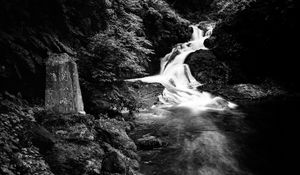Preview wallpaper waterfall, stones, splashes, black and white, nature