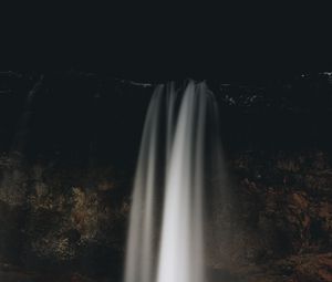 Preview wallpaper waterfall, stream, night, man