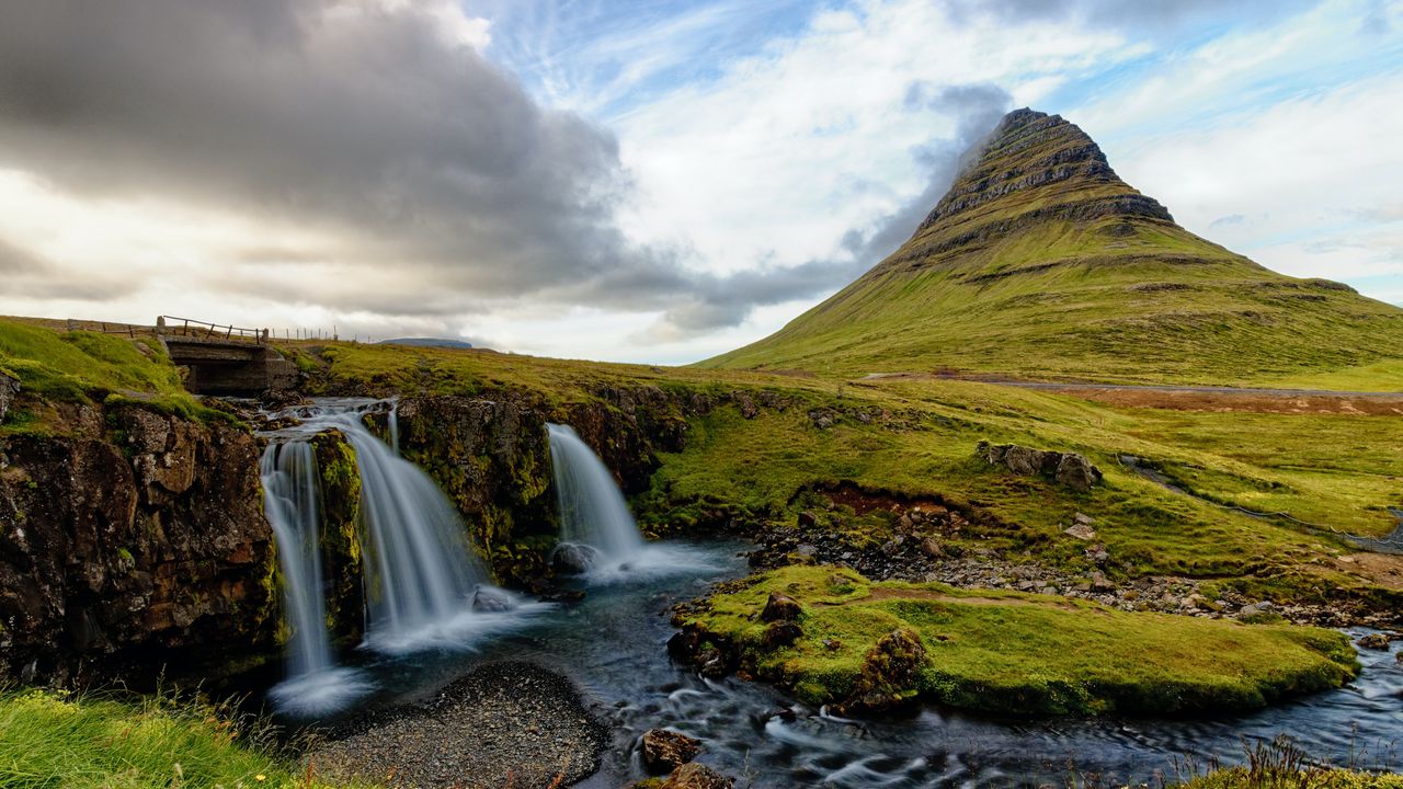 Wallpaper waterfall, stream, rock, grasses, horizon