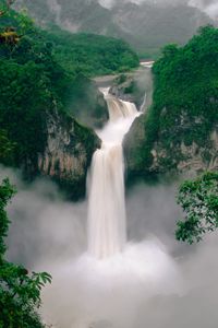 Preview wallpaper waterfall, trees, couples