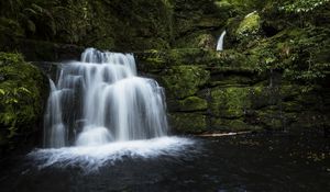 Preview wallpaper waterfall, water, cascade, rock, moss, nature