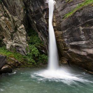 Preview wallpaper waterfall, water, spray, rocks, nature