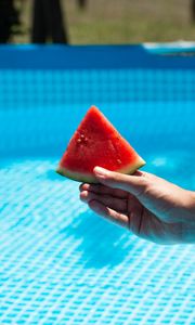 Preview wallpaper watermelon, hand, lobule, fruit